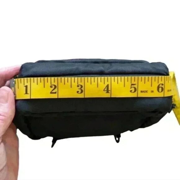 Derek Alexander Crossbody Bag Camera Black Nylon Unisex Square Long Strap Zipper - Picture 13 of 14